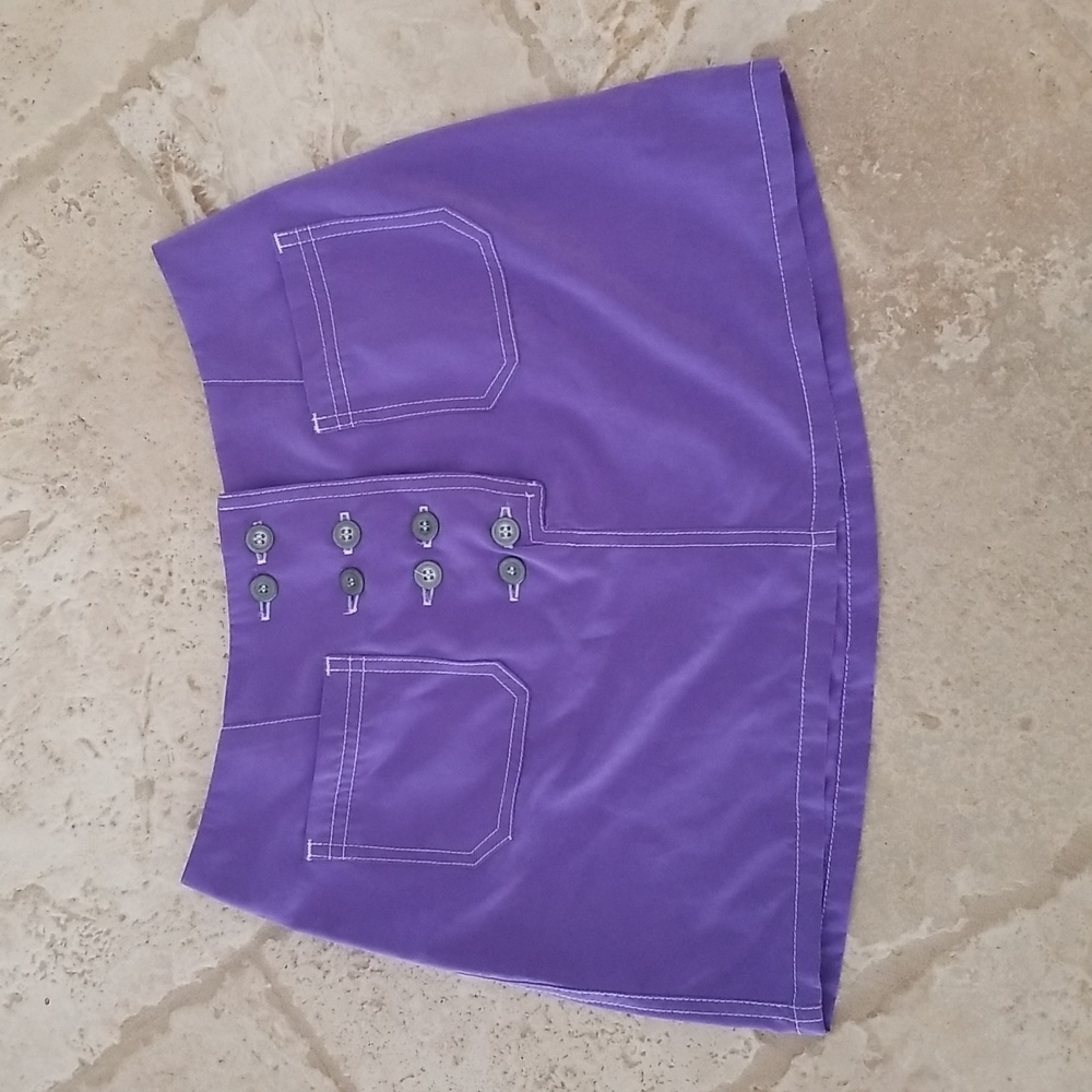 Radio Fiji skirt
